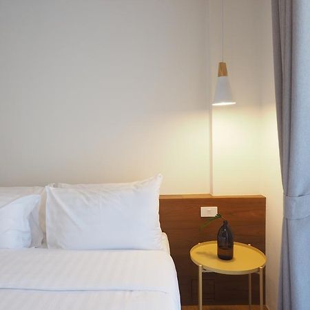 Hotel 7 Days Asleep à Chiang Mai Extérieur photo
