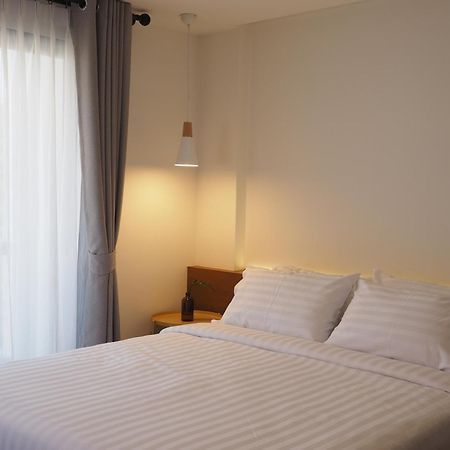 Hotel 7 Days Asleep à Chiang Mai Extérieur photo